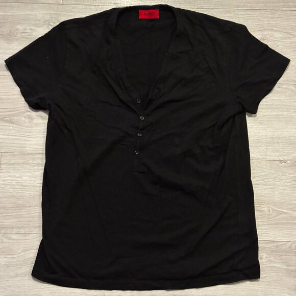 Hugo Boss V-Neck T-Shirt - Medium - Picture 1 of 2